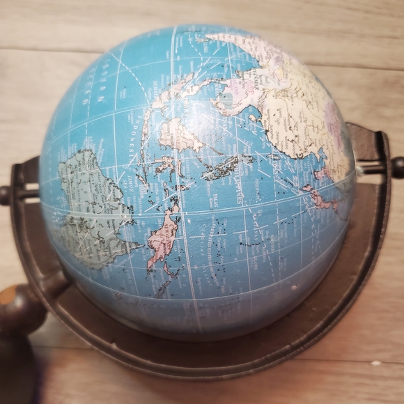 Vintage Decorative Tabletop World Globe Clock 11" Home Decor - Picture 4 of 6